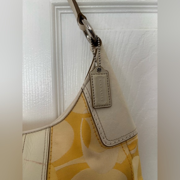 Vintage COACH HOBO SHOULDER BAG PURSE YELLOW WHITE F13336 SPRING SUMMER - Picture 2 of 13